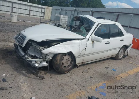 1999 Mercedes-Benz C 280 z USA, uszkodzony, nr VIN WDBHA29G2XA707664